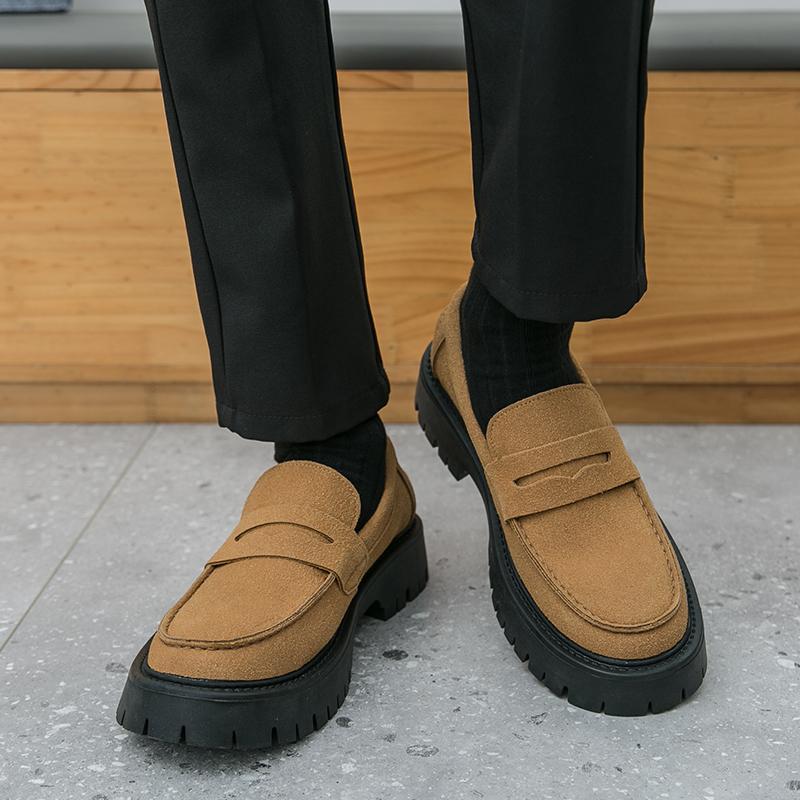 

Large size thick-soled waterproof table leather shoes spring and autumn new low-top casual comfortable lazy 46 коричневий
