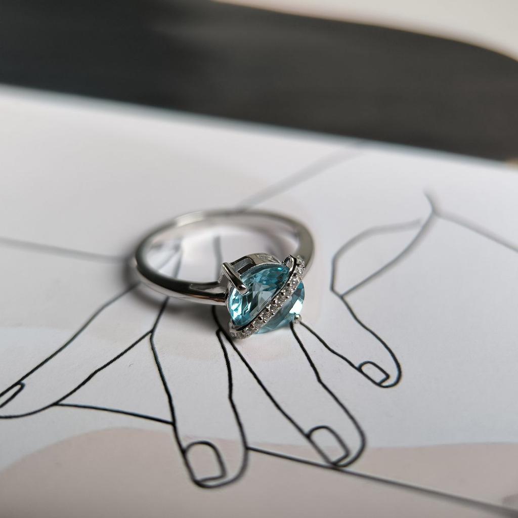 Silver Ring with Natural Topaz 2.374ct, Product Weight 2.44g (2179634)