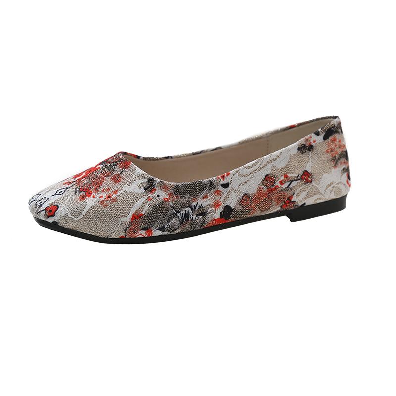 Fashion 2024 Spring and Summer New Casual Women's Shoes Embroidered Embroidery Shallow Mouth Round Toe Slip-on Shoes Women's Large Size
