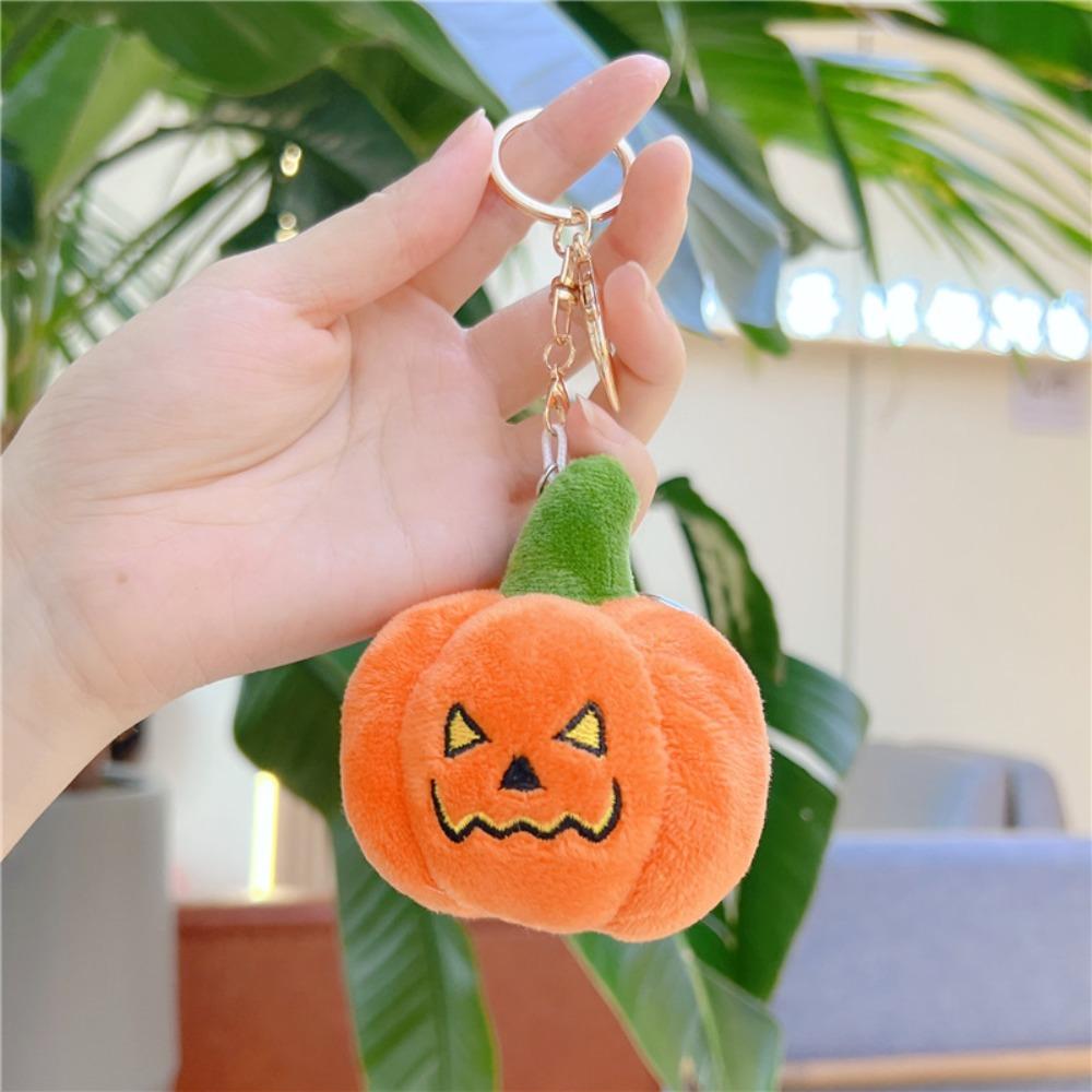 Hanging Pumpkin Plush Keychain Cartoon Plush Doll Keychain Cute Backpack Charm Women