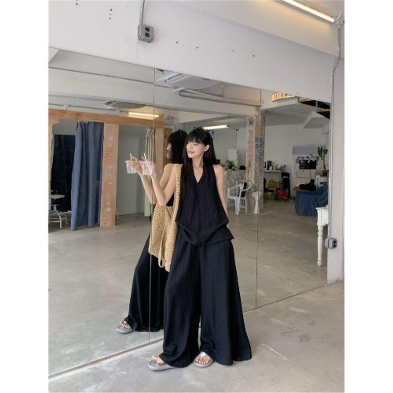 Relaxed Feeling Lazy Set Black Hanging Neck Sleeveless Vest Women Summer Loose Drape Wide Leg Pants Trousers Two-piece Set