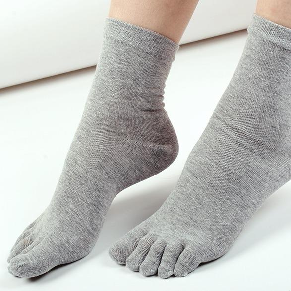 1 Paire Chaussettes en Coton Couleur Unie à Cinq Doigts Chaussettes pour Femmes Automne Hiver Chaussettes Respirantes