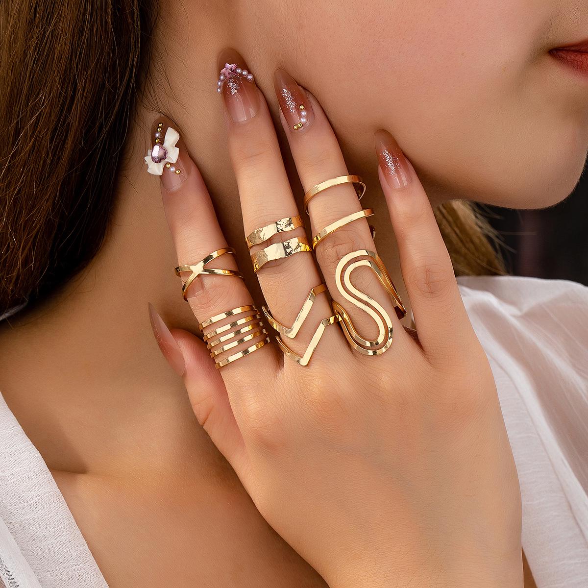 

Minimalist Adjustable Retro Band Ring Set