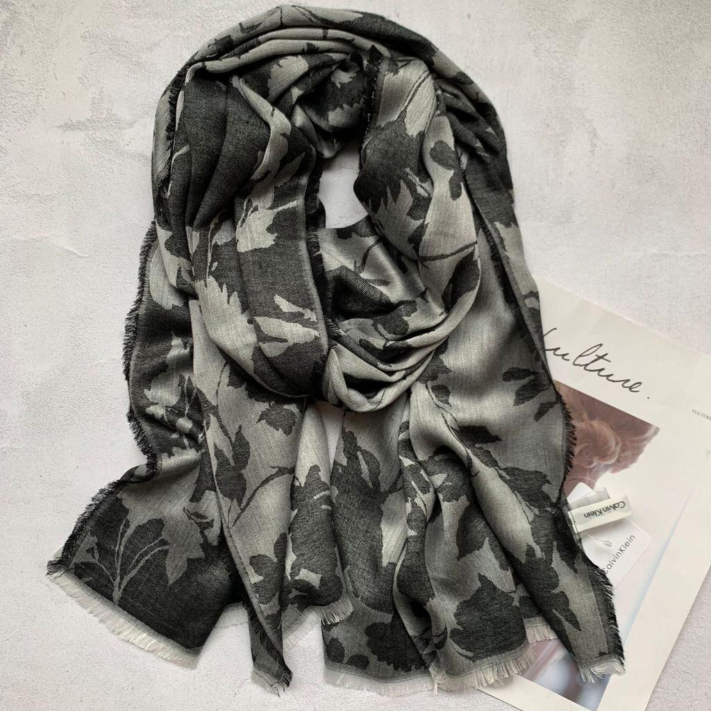 Elegant Floral Jacquard Woven Scarf Shawl for Europe and America