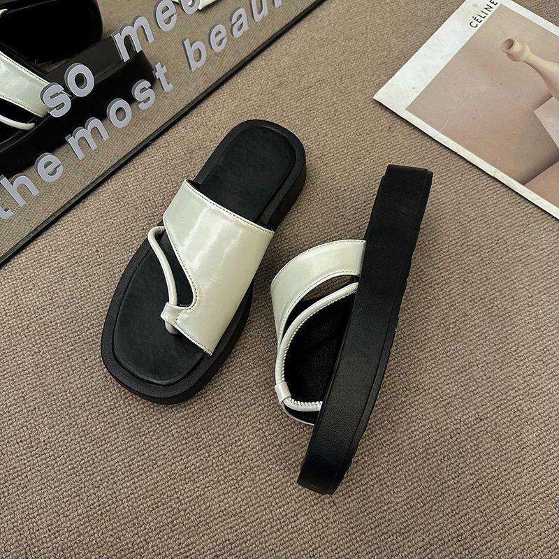 Wear Niche Soft-soled Beach Cool Slippers, Black Thick-soled Versatile Toe Slippers, Women's 2025 Summer and Autumn New Models
