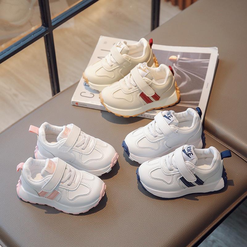 Children's Running Shoes - Soft Sole, Two-Stripe, Breathable, for Boys and Girls Aged 1-6.