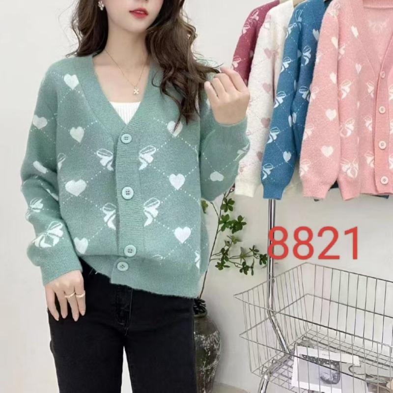 Knitted cardigan women's autumn and winter new lazy style imitation mink loose knitted sweater wearing long sleeves to show thin fashion temperament