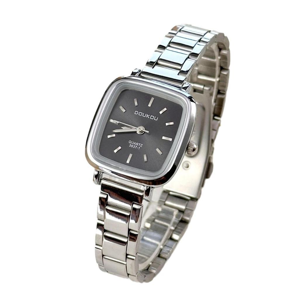 Elegant Women's Light Luxury Steel Band Wristwatch with Stick Markers