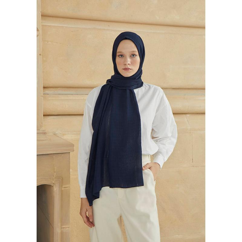 

Женская тонкая шаль Рио с узором темно-синяя 80x186 темно-синий