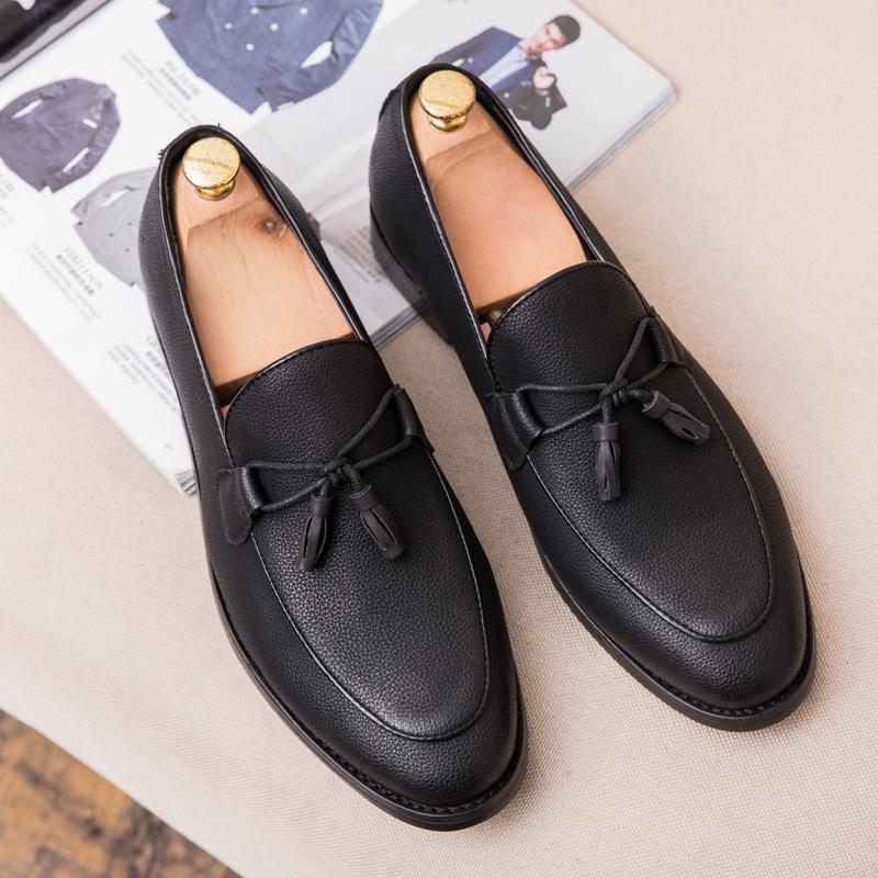 

Men s shoes four seasons new casual leather shoes fashion foot cover tassel leather shoes trend Doudou shoes foot cover 38 чорний