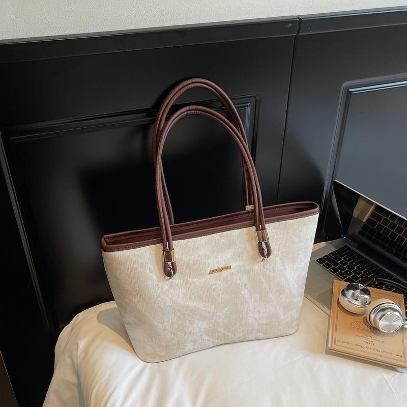 

Летняя новая модель текстурированной сумки, студенческая сумка для поездок на учебу, повседневная сумка-тоут бежевый