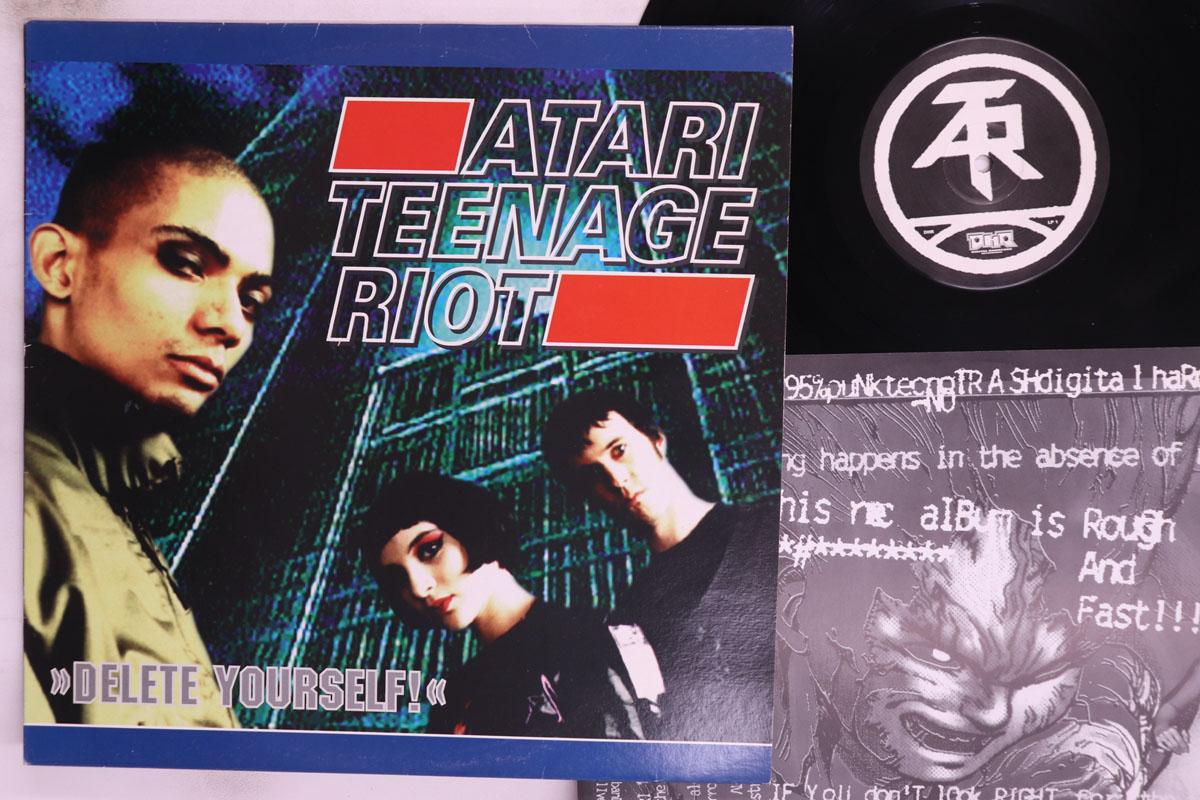 

LP Record ATARI TEENAGE RIOT Delete Yourself DHRLP1 DIGITAL HARDCOR 1997 UK Dance Electronica Used