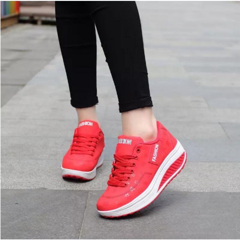 Women's Waterproof Platform Sneakers