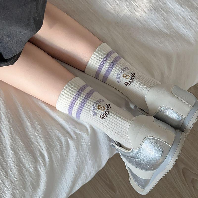 Sokker, vår og sommer Dongdaemun Two Bars Broderte stripete hvite sportssokker, allsidige damesokker