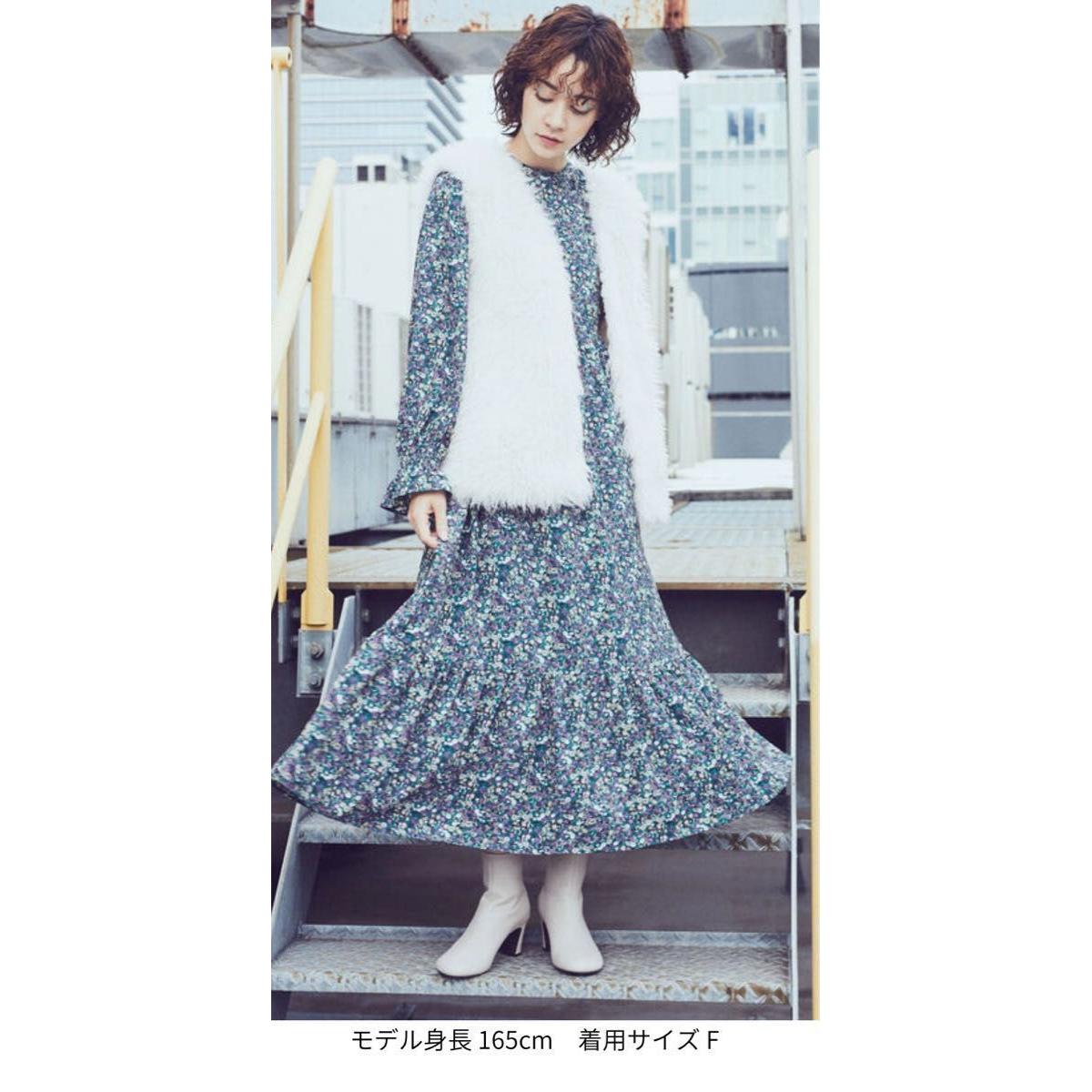 earth music&ecology boa vest