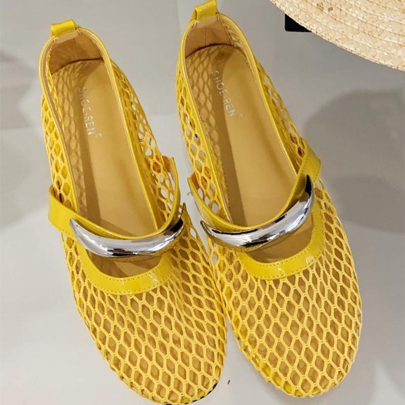 Fashion Mesh Round Toe Women Sandals Fashion Metal Decoration Breathable Hollow Flat Shoes Casual Comfort Shallow Non-slip Designer Shoe