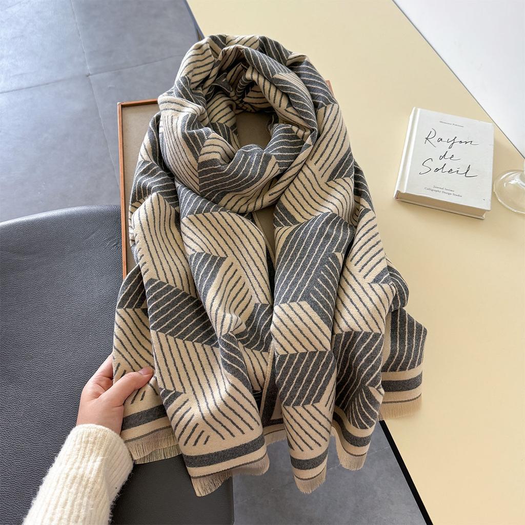 Koreanischer Mode-Schal Herbst Winter Doppelseitiger Imitat-Kaschmir Verdicken Warme Wickeltücher Reduzierter Fransen-Schal Luxuskleidung Frauen