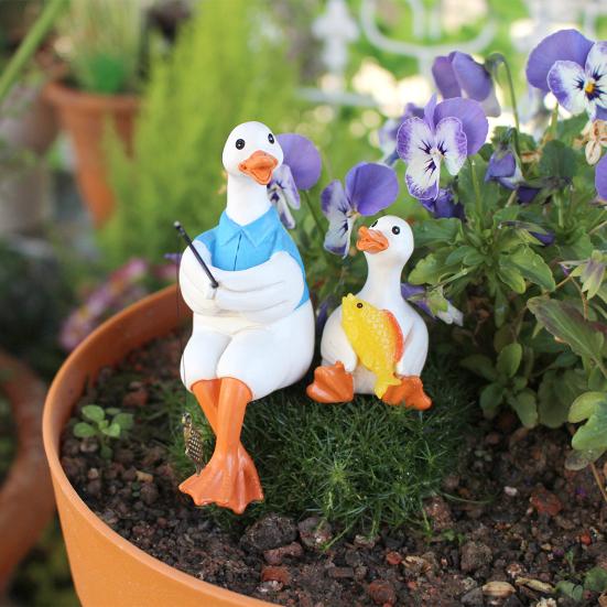 Yousheng 2Pcs Cute Duck Statues Waterproof UV Resistant Funny Cartoon Duck Garden Figurines Indoor Outdoor Decorations