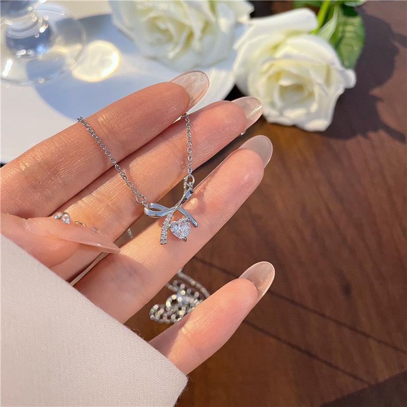 

Elegant Zircon Heart Bow Necklace for Women - Light Luxury Pendant on Clavicle Chain