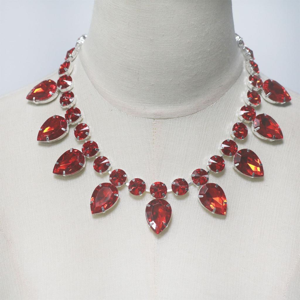 Europe And The United States Popular New Accessories, High-End Atmospheric Red Diamond Necklace Bridal Dress, Fashion Dinner Party Neck Chain Women