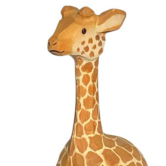 Small Wooden Giraffe Keepsakes Figurine, Cute Cartoon Ornament, Minimalist Animal Whimsical Nursery Table Decor Statue, Hand-Painted for