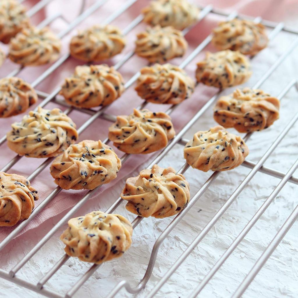 CHEFMADE 27.4cm Cake Cooler, Baking Pan, Non-Stick Cake Pan (27.4*27.4*1.8cm)