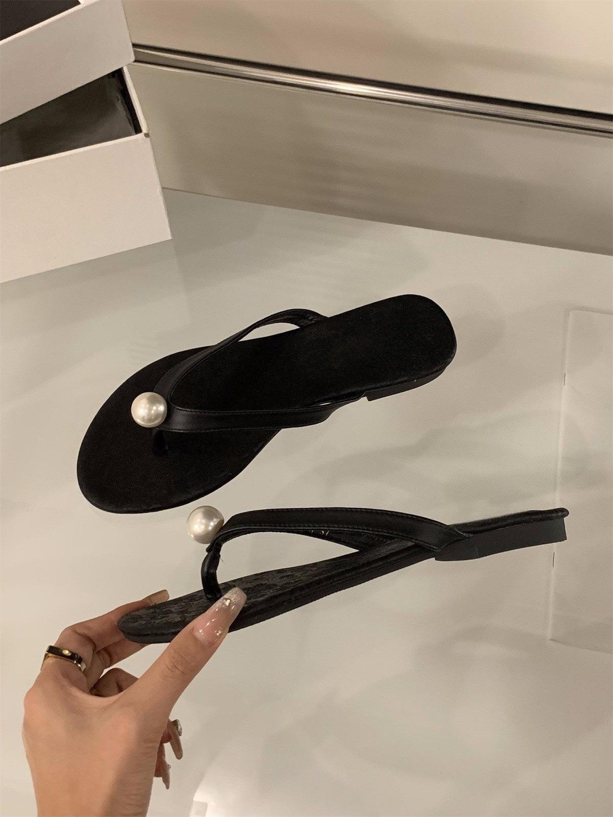 

Flat pink with skirt pinch flip-flops shoes women s shoes wear 2025 summer beach sandals pearl sandals 35 чёрный