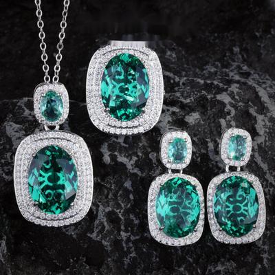 Modisches, leichtes, luxuriöses Schatzset in Smaragd-Imitation, geeignet für den täglichen Party-Modeschmuck für Damen