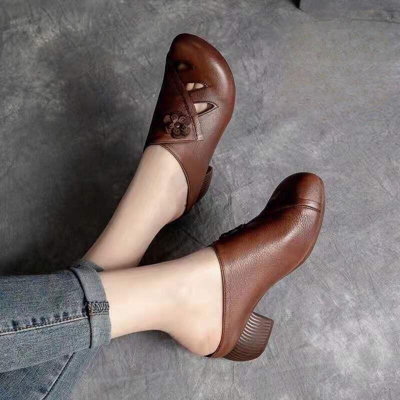 Fashion New Brown Black Retro Women Slippers Soft Shoes Close Toe High Heels Slides Black Mules Flip Flops for Summer Medium Heel Slides