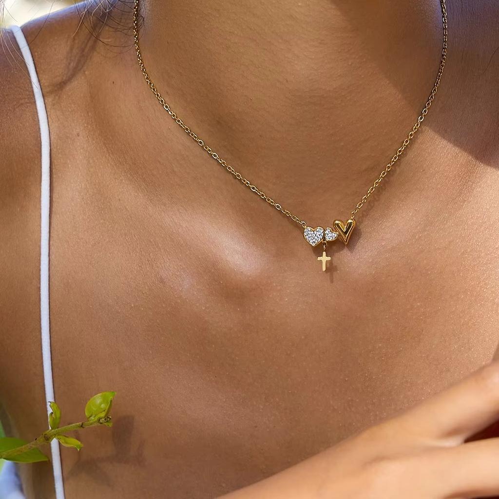 Hot Selling Daily Wearing 18k Gold Plated Stainless Steel Necklace Simple Double Heart Cross Zircon Pendant Elegant Shiny