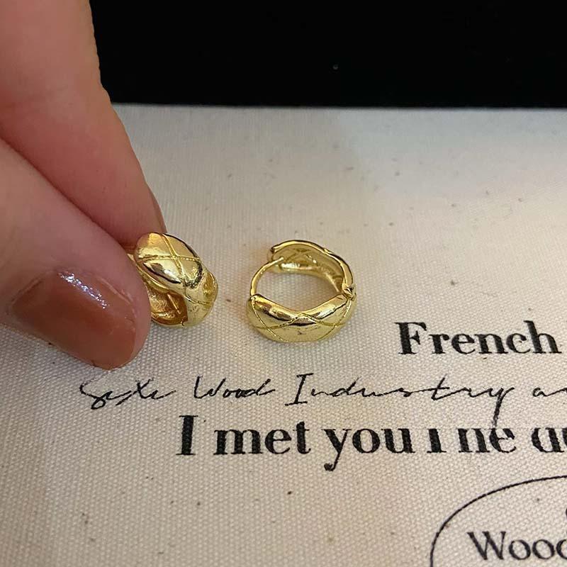 

Модные ромбические металлические круглые простые серьги с пряжкой для ушей Джокера, женские вечерние серьги