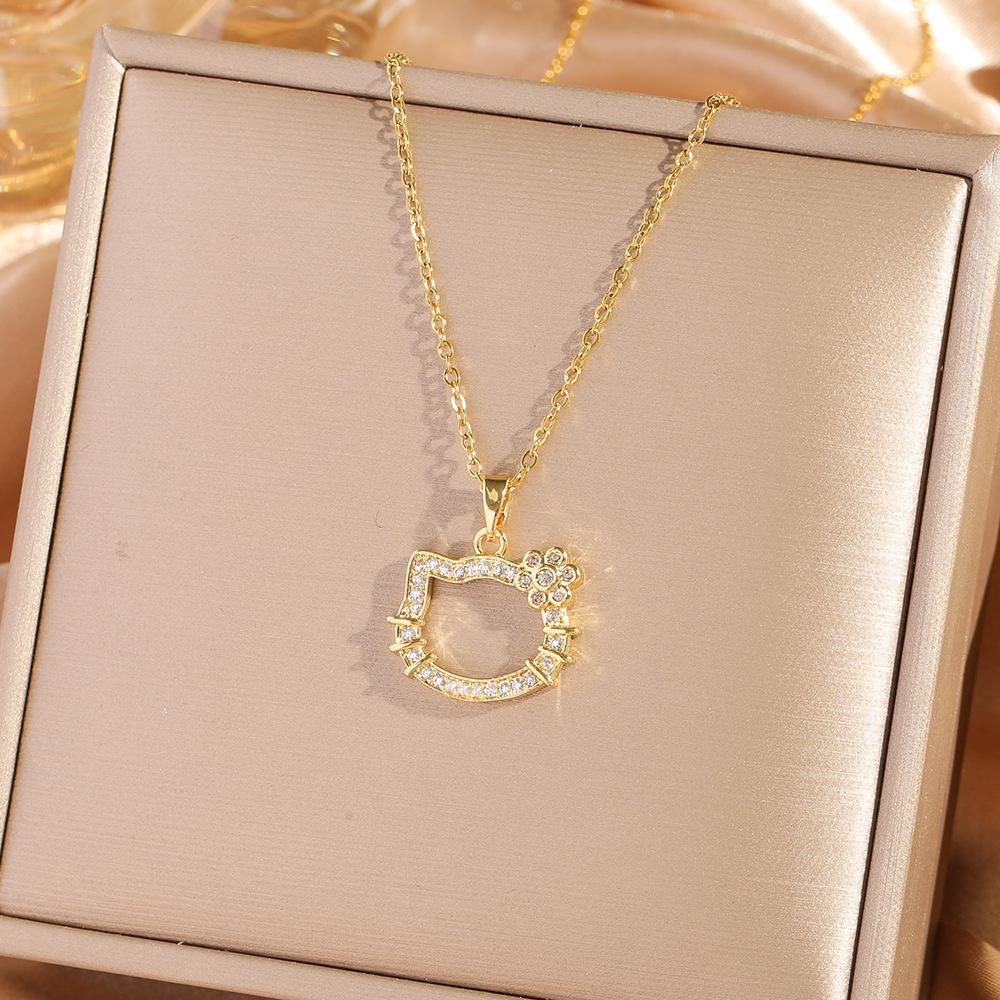 Four Leaf Clover Pendant Necklace For Women Fashionable Zircon Crystal Adjustable Chain Delicate And Versatile Jewelry