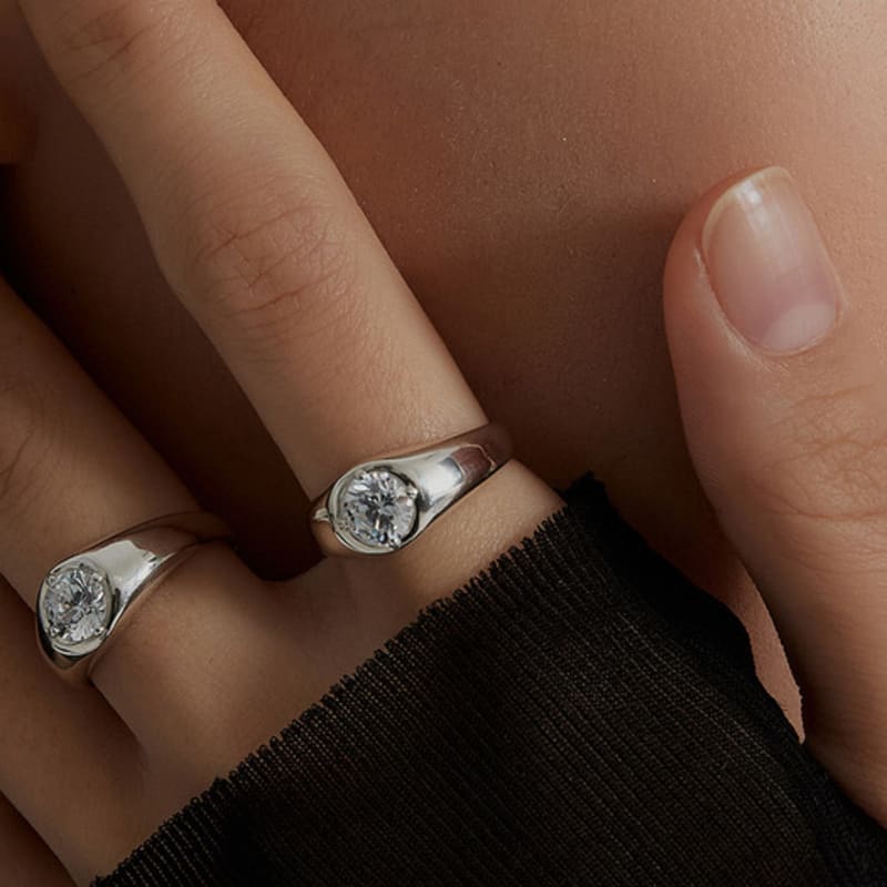 Invisible Collage WHITE STAR RING