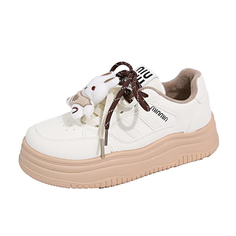 Winter kleine weiße Schuhe neu Samt ist weibliche Studenten dicksohlige erhöhende Sport-Board-Schuhe mit Baumwolle -