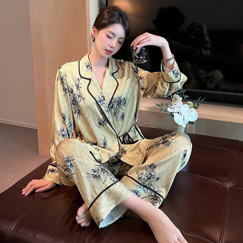 1111 New Pajamas Women's Spring and Summer Satin Long-sleeved Trousers Two-piece Set Can Be Worn Outside Green Fruit Collar Loungewear