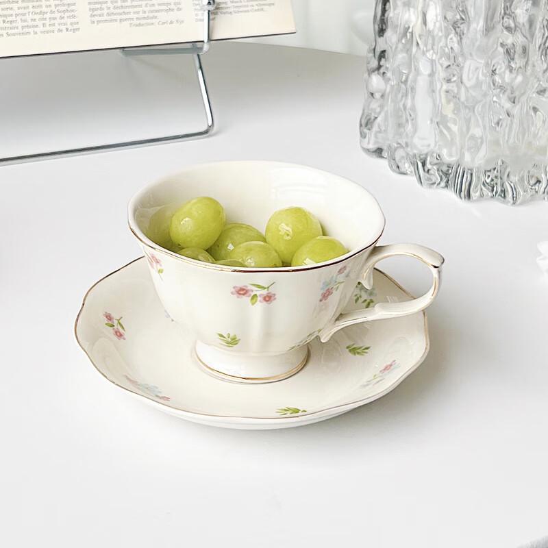 Retro Floral Ceramic Tea Set