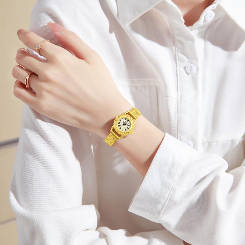 Gedi Retro Geprägte Goldene Uhr mit Weizenähren-Armband - Elegante Damen-Quarzuhr