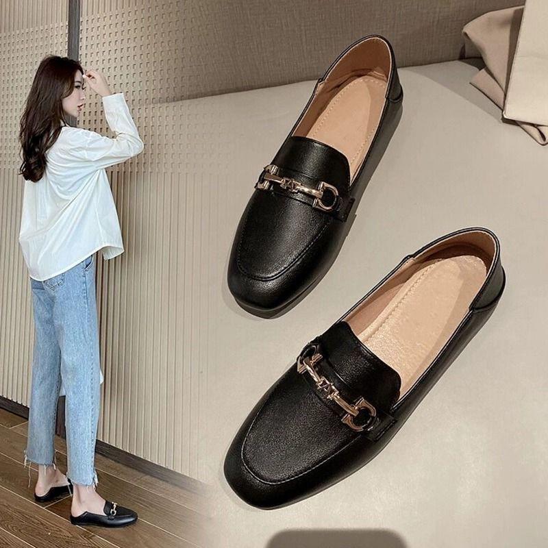 Single shoes women's flat bottom 2025 new spring Doudou shoes versatile British style retro small leather shoes one pedal loafers