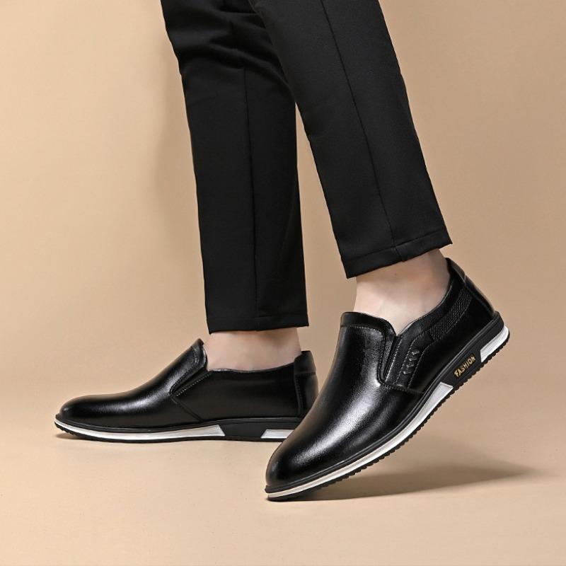 Fashion White Leather Shoes for Men in The Summer of 2025new Breathable Hollowed Dress Shoes Men Men Driving Shoes British Leather Shoe