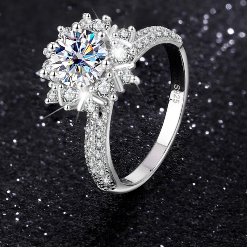 TrumiumColor VVS1 Moissanite Rings for Woman Brilliant Diamond S925 Sterling Silver Wedding Jewelry Ring with Certificate