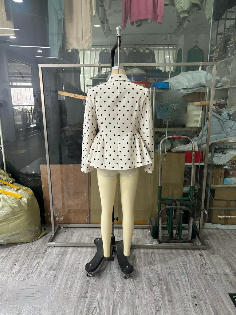 Blazer de Terno Feminino de Bolinhas Dupla Face com Lapela 2025 - Moda Outono/Inverno