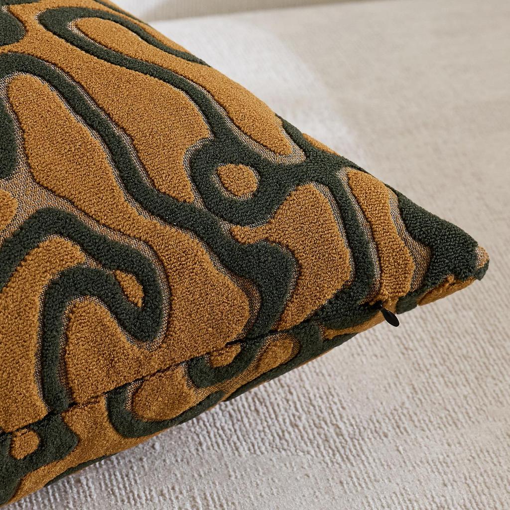 High-End Retro Chinese Velvet Cushion Cover | Trendy Pillowcase for Sofas and Model Rooms