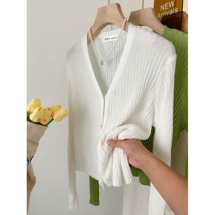 

Французский вязаный кардиган с V-образным вырезом, женское летнее тонкое пальто, легкий ветер, короткий, тонкий, ретро, свободный топ One size fits all белый
