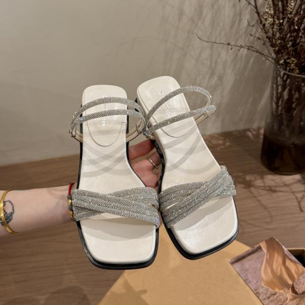 Fashion On A Wedge Slippers Soft Female Shoes Luxury Slides Jelly Flip Flops Square Toe Comfort 2025 Designer Glitter Crystal Scandals