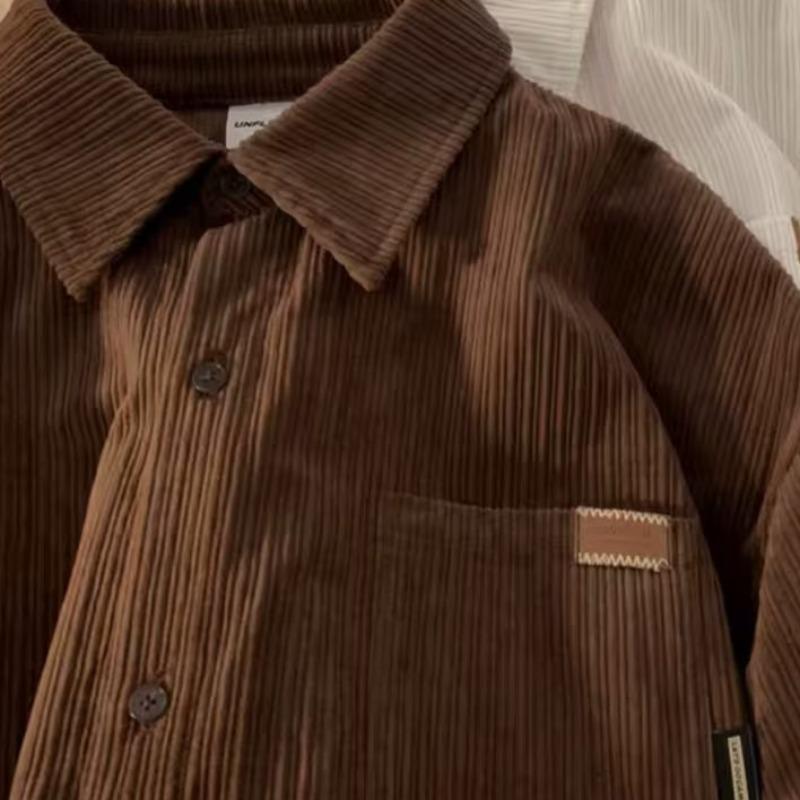 

Мужская вельветовая рубашка с длинным рукавом в стиле ретро – модный свободный крой для весны и осени M коричневый