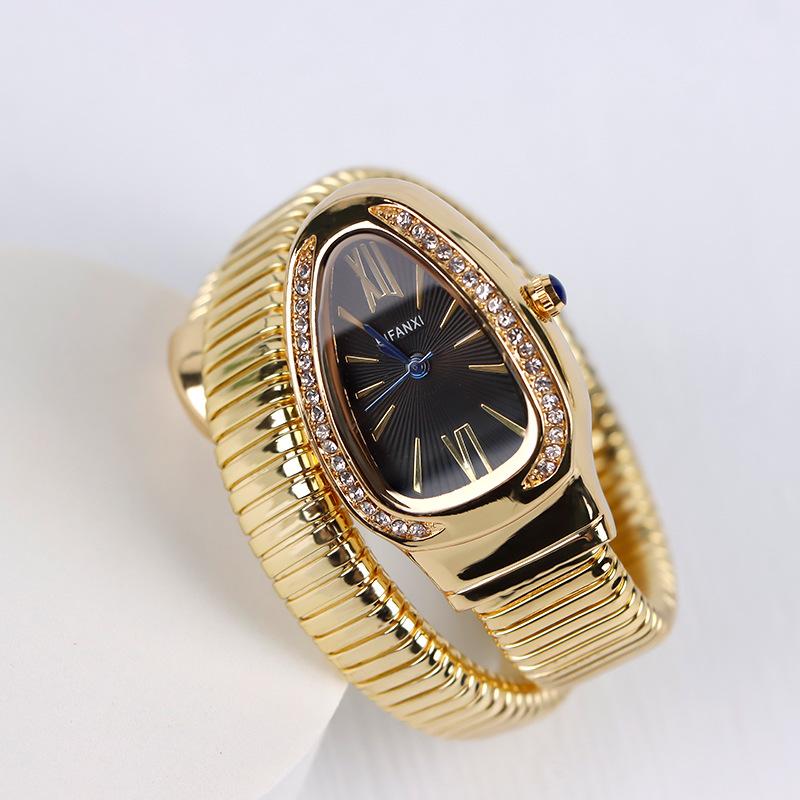 Women Quartz Watch Luxury Diamond Vintage Roman Numerals Gold Case Bangle Bracelet Orologio Watches Ladies Wristwatch