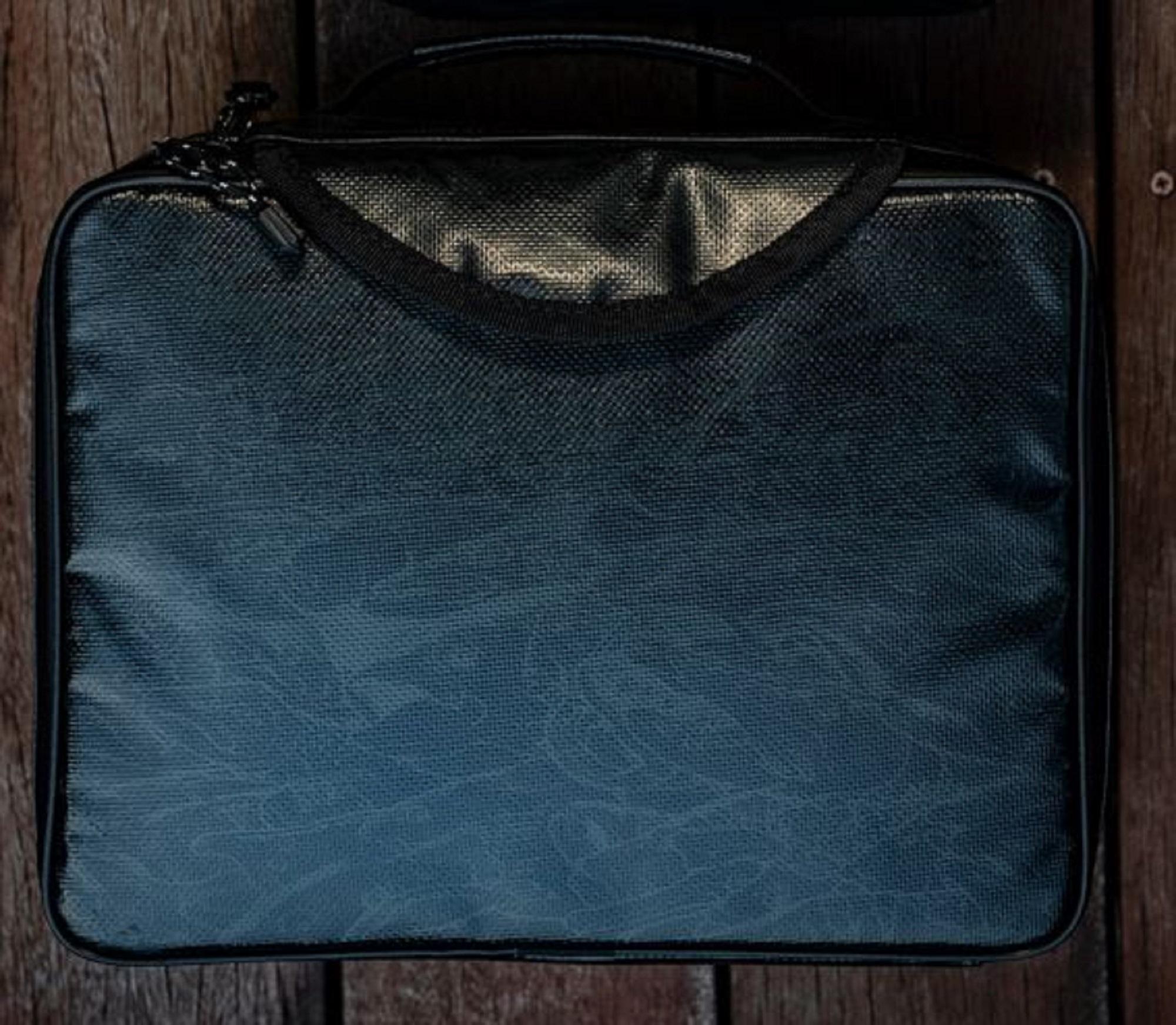 

Jet Slow Jet Setter x Tulala Reel Bag, размер M 33 x 23 x 13 см (4269)