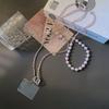 Accesorii pentru telefoane – Curele și brelocuri pentru telefoane