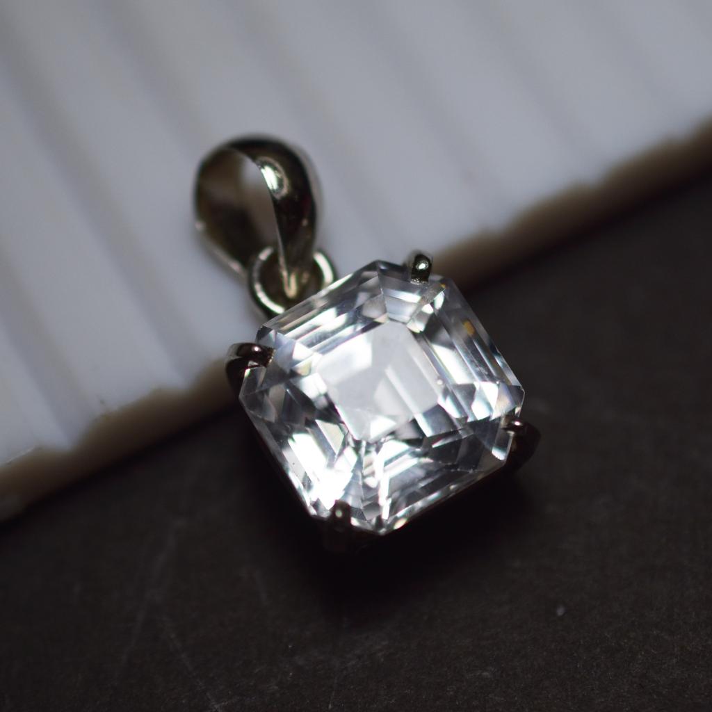 Natural White Sapphire 27 Ct Square 925 Sterling Silver CERTIFIED Gems Pendant my-460-ns
