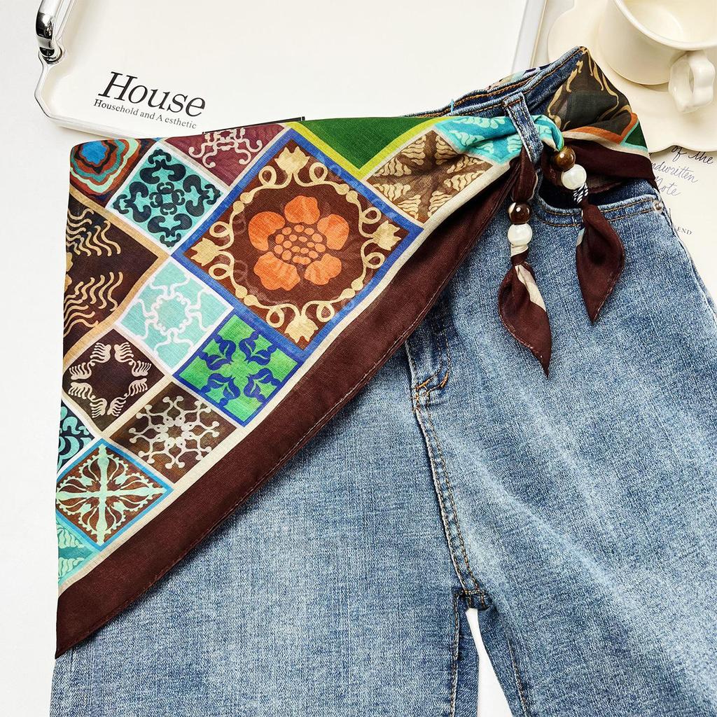 Retro Ethnisch Geschichteter Dreieckiger Seidenschal: Vielseitiger Gürtel, Kopftuch und Taillenaccessoire